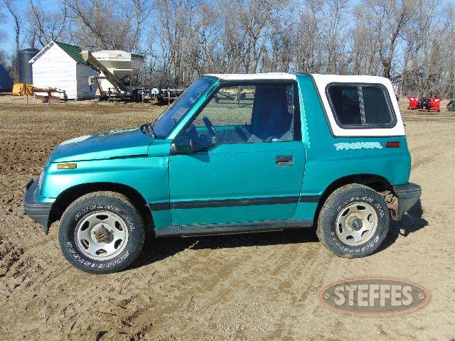 1994 Geo Tracker_1.jpg